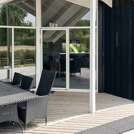 8 Person In Sydals Vakantiehuis Nedre Lysabild